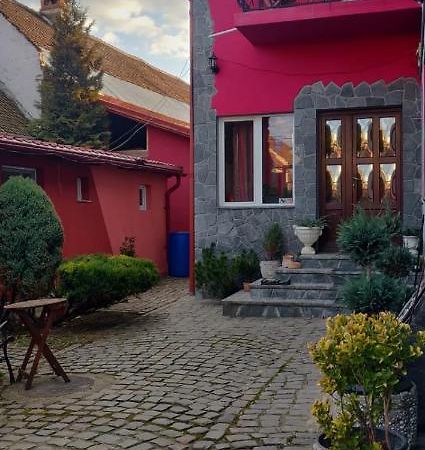 מלון Rîşnov Casa Terzea מראה חיצוני תמונה